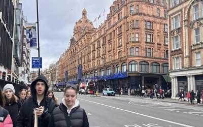 Przelot samolotem na trasie Katowice - Londyn - Katowice